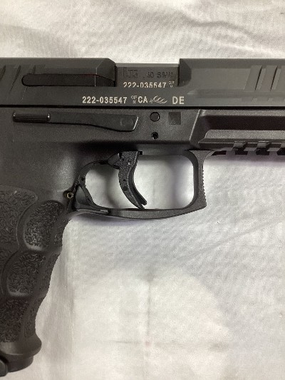 HECKLER & KOCH VP40 .40 S&W - Image 4 of 8