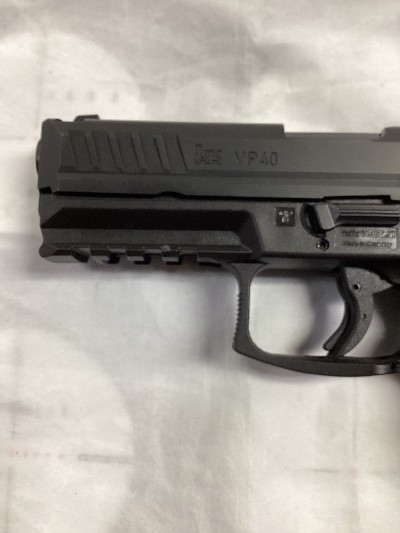 HECKLER & KOCH VP40 .40 S&W - Image 6 of 8