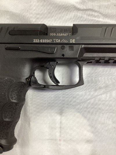 HECKLER & KOCH VP40 .40 S&W - Image 4 of 8