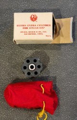 RUGER NEW MODEL SINGLE-SIX CONVERTIBLE .22LR/.22MAG - Image 6 of 15