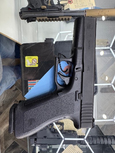 GLOCK GLOCK 17 GEN 2 9MM LUGER (9x19 PARA) - Image 4 of 6