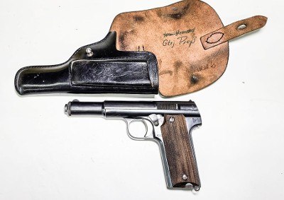ASTRA BEAUTIFUL MODEL 600/43 CHAMBERED IN 9MM 9MM LUGER (9x19 PARA) - Image 4 of 10
