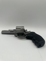 TAURUS TRACKER .44 MAGNUM - Image 9 of 10