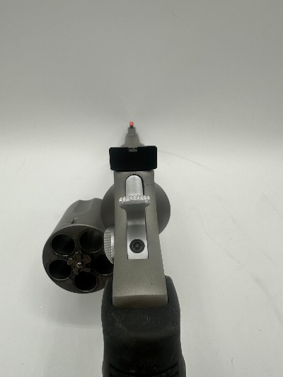TAURUS TRACKER .44 MAGNUM - Image 10 of 10