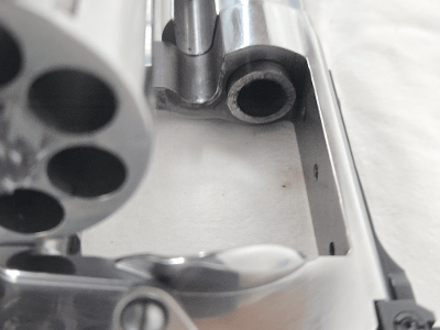 SMITH & WESSON 686-6 Stainless w/G10 Grips .357 MAG - Image 9 of 11