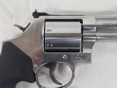 SMITH & WESSON 686-6 Stainless w/G10 Grips .357 MAG - Image 2 of 11