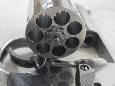 SMITH & WESSON 686-6 Stainless w/G10 Grips .357 MAG - Image 8 of 11