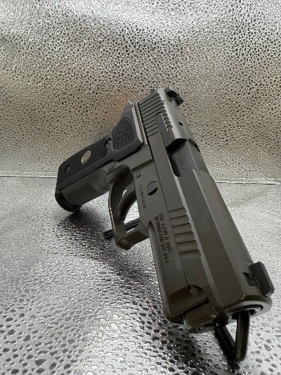 SIG SAUER P229 LEGION 9MM LUGER (9X19 PARA) - Image 2 of 8