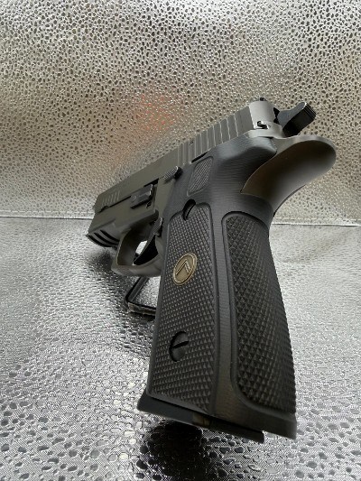 SIG SAUER P229 LEGION 9MM LUGER (9X19 PARA) - Image 4 of 8