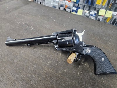 RUGER NEW MODEL BLACKHAWK .45 LC - Image 5 of 5