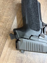 SIG SAUER SP2022 9MM LUGER (9x19 PARA) - Image 8 of 9