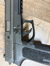 SIG SAUER SP2022 9MM LUGER (9x19 PARA) - Image 4 of 9