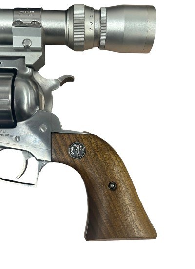 RUGER NEW MODEL BLACKHAWK .44 MAGNUM - Image 4 of 7