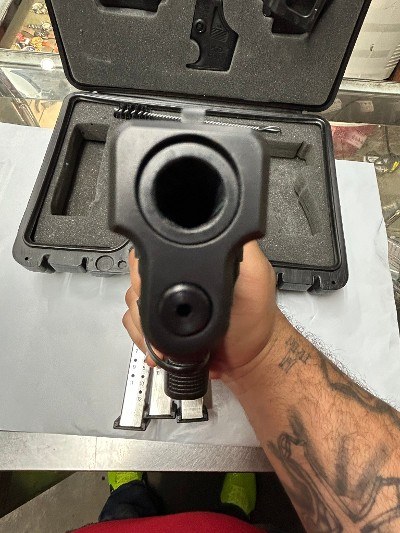 SPRINGFIELD ARMORY XD-40 .40 S&W - Image 8 of 8