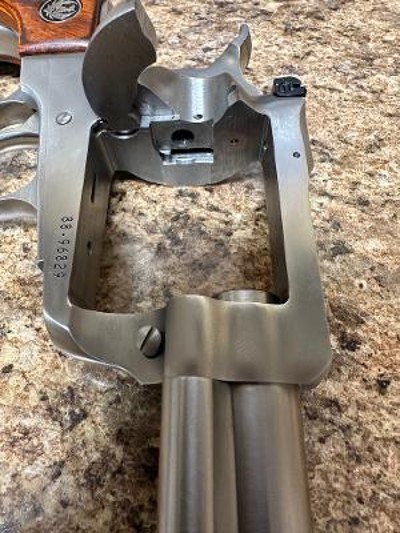 RUGER NEW MODEL SUPER BLACKHAWK .44 MAGNUM - Image 5 of 7