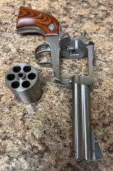 RUGER NEW MODEL SUPER BLACKHAWK .44 MAGNUM - Image 4 of 7