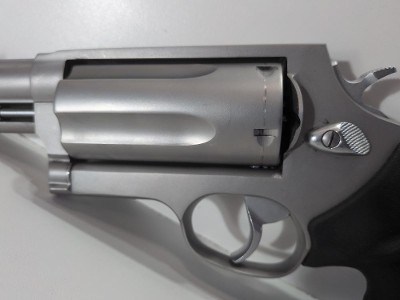 TAURUS THE JUDGE .45 LC/410GA - Image 2 of 7
