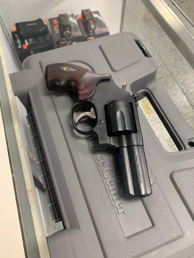 SMITH & WESSON 19 PC CARRY COMP 3" .38 SPECIAL/.357 MAGNUM - Image 2 of 6