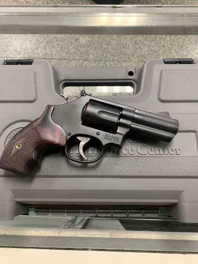 SMITH & WESSON 19 PC CARRY COMP 3" .38 SPECIAL/.357 MAGNUM - Image 3 of 6