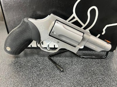 TAURUS JUDGE.45 LC/.410 GA - Image 4 of 11