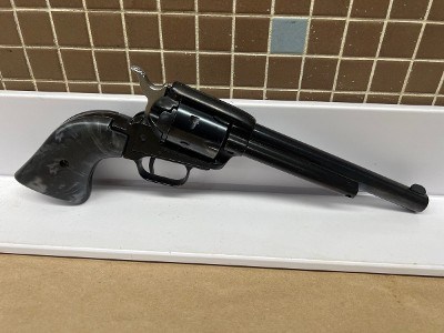 HERITAGE MFG. ROUGH RIDER-22 .22 LR - Image 3 of 11