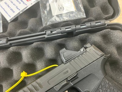 SIG SAUER P365 FUSE 9MM LUGER (9x19 PARA) - Image 4 of 9