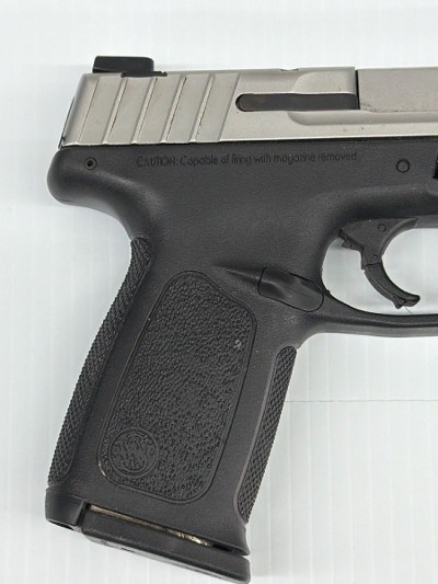 SMITH & WESSON SD9 VE 9MM LUGER (9x19 PARA) - Image 5 of 6