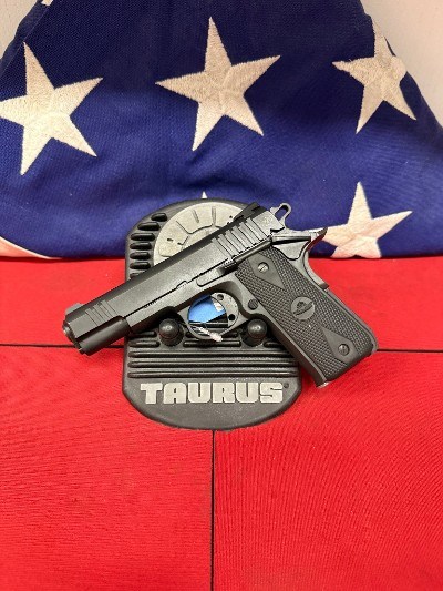 ROCK ISLAND ARMORY M1911 BABY ROCK .380 ACP - Image 1 of 5