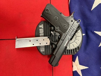 ROCK ISLAND ARMORY M1911 BABY ROCK .380 ACP - Image 5 of 5