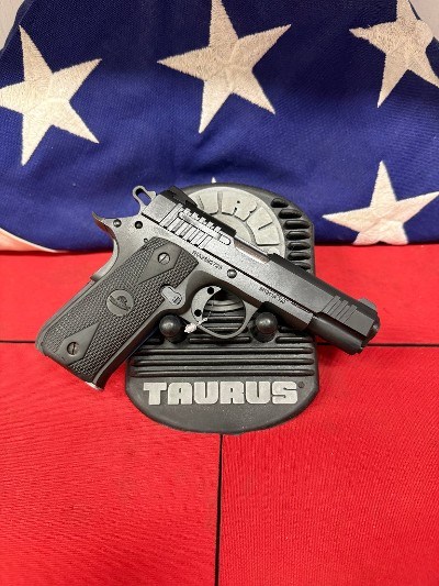 ROCK ISLAND ARMORY M1911 BABY ROCK .380 ACP - Image 2 of 5