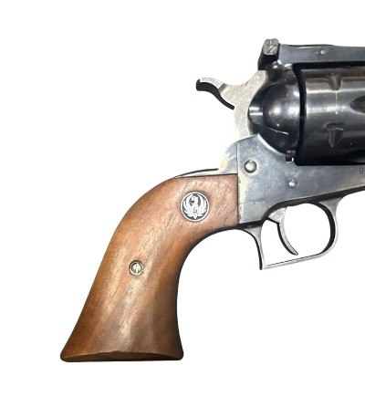 RUGER NEW MODEL BLACKHAWK .357 MAX - Image 6 of 8