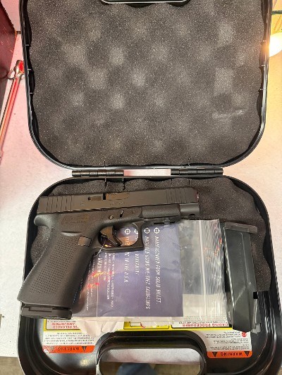 G48 W/ FRONT RAIL 9MM LUGER (9X19 PARA) - Image 5 of 5