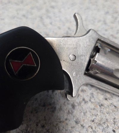 NORTH AMERICAN ARMS MINI REVOLVER .22 WMR - Image 5 of 9