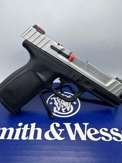 SMITH & WESSON SD9 VE 9MM LUGER (9x19 PARA) - Image 1 of 4
