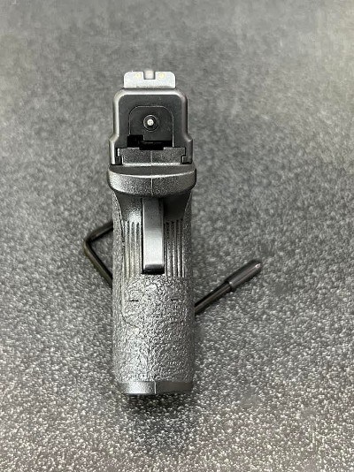SPRINGFIELD ARMORY XD-9 SUBCOMPACT 9MM LUGER (9x19 PARA) - Image 7 of 12
