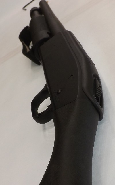 MOSSBERG 590 SHOCKWAVE LASER SADDLE 12 GA - Image 13 of 13