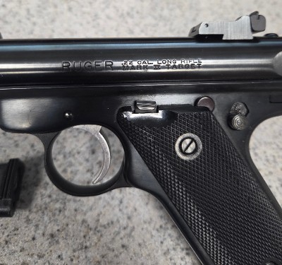 RUGER MARK II TARGET .22 LR - Image 3 of 8