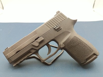 SIG SAUER P250 9MM LUGER (9x19 PARA) - Image 2 of 5