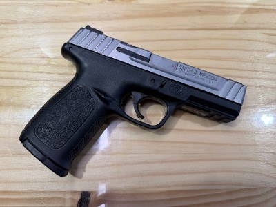 SMITH & WESSON SD9 VE 9MM LUGER (9x19 PARA) - Image 3 of 4
