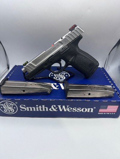 SMITH & WESSON SD9 VE 9MM LUGER (9x19 PARA) - Image 1 of 4