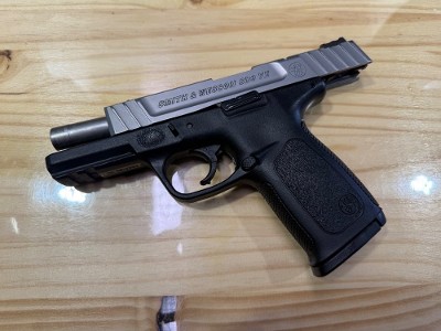 SMITH & WESSON SD9 VE 9MM LUGER (9x19 PARA) - Image 3 of 4