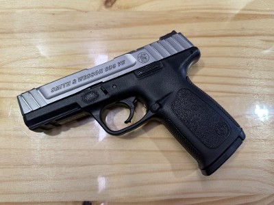 SMITH & WESSON SD9 VE 9MM LUGER (9x19 PARA) - Image 1 of 4