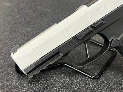 SIG SAUER P365 X MACRO 9MM LUGER (9x19 PARA) - Image 5 of 11