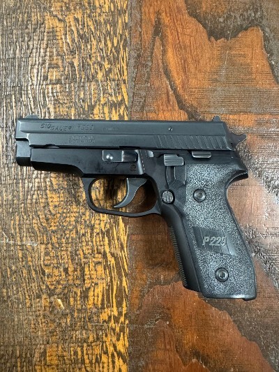 SIG SAUER P229 .40 S&W - Image 1 of 7
