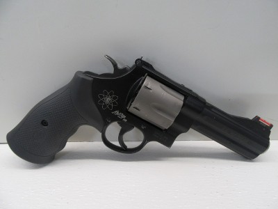 SMITH & WESSON 329PD .44 MAGNUM - Image 1 of 23