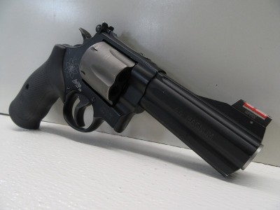 SMITH & WESSON 329PD .44 MAGNUM - Image 3 of 23