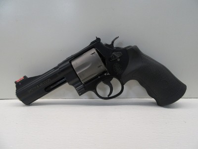 SMITH & WESSON 329PD .44 MAGNUM - Image 4 of 23