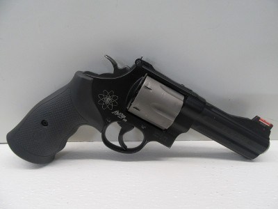 SMITH & WESSON 329PD .44 MAGNUM - Image 1 of 23