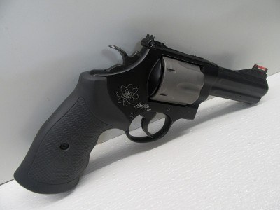 SMITH & WESSON 329PD .44 MAGNUM - Image 2 of 23