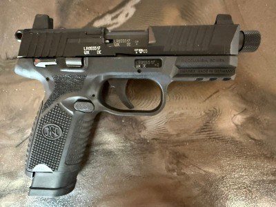 FN 502 TACTICAL 22 LR 10+1/15+1 .22 LR - Image 1 of 5